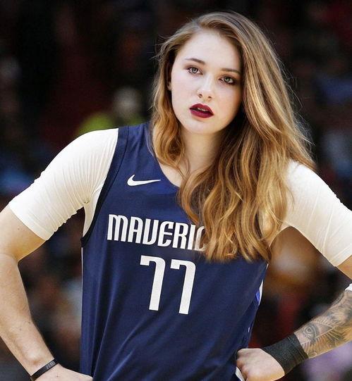 篮球明星换头像了嘛,风采依旧！