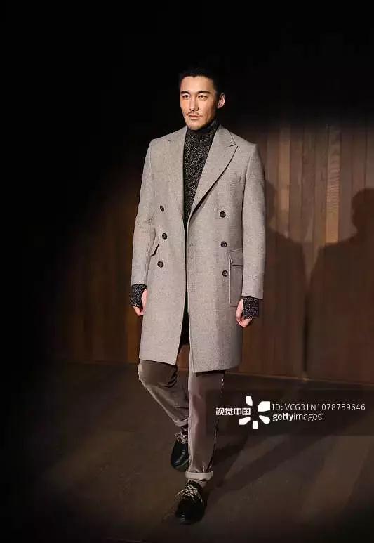 保养胡兵的男明星