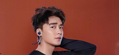 吃瓜娱乐圈八卦王一博,娱乐圈的瓜田明星，揭秘他的成长与蜕变